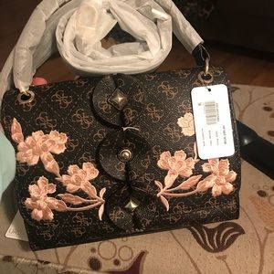 Nwt guess bag